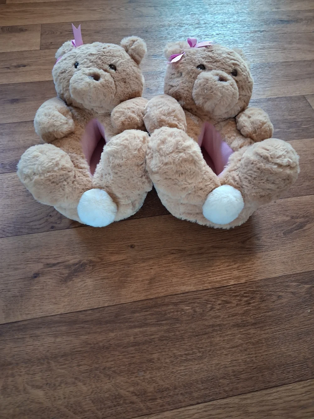 Bear Plush Fuzzy Slippers in Light Tan
